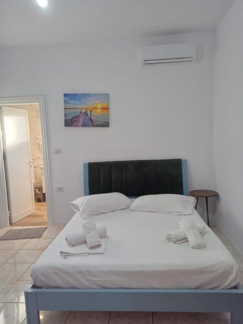 Vila Pasha Sarandë Pokoj fotografie